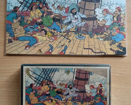 diverse houten kuifje-puzzels uit de jaren 50 - die puzzels werden destijds 'aangekocht' met kuifje-spaarzegels